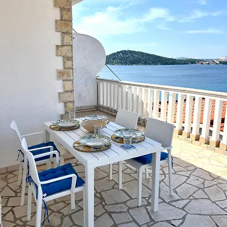 Jole Apartment Razanj